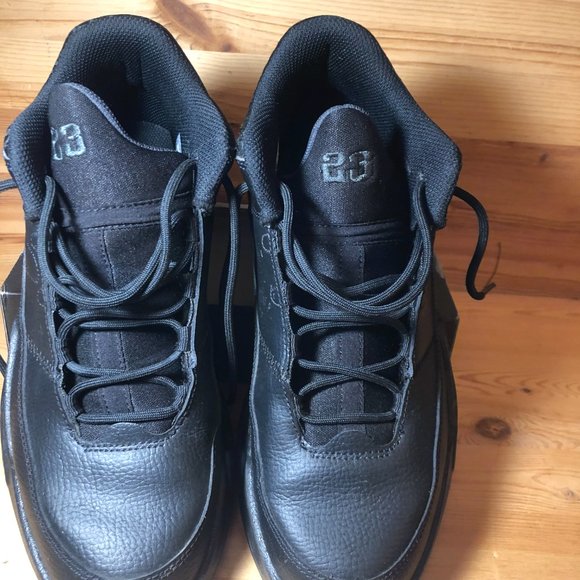 Air Jordans Max Aura 3 GS Black Basketball Shoe Michael Jordans - Picture 9 of 9